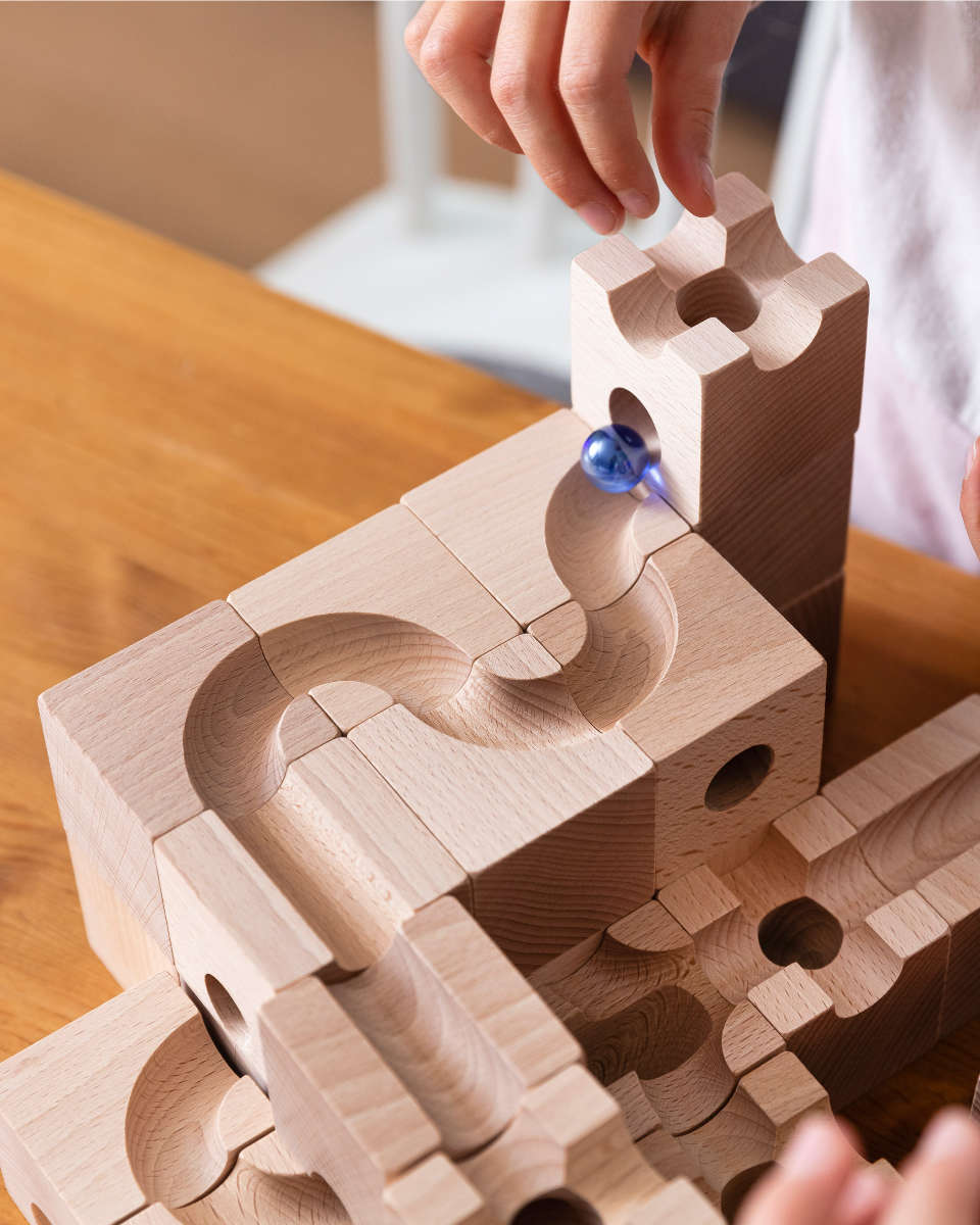 CUBORO STANDARD 32 Set – Creative Marble Run System | Kindermaxx